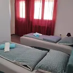דירה Markaz *