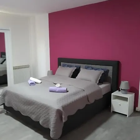 Markaz Apartment Bihac