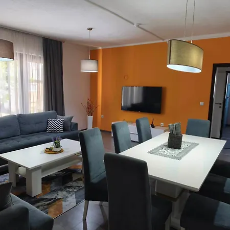 Apartment Markaz